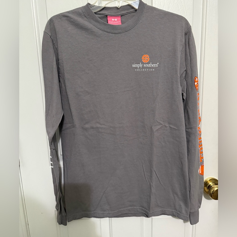 Simply Southern Gray Tailgate T-Shirt *NEW*